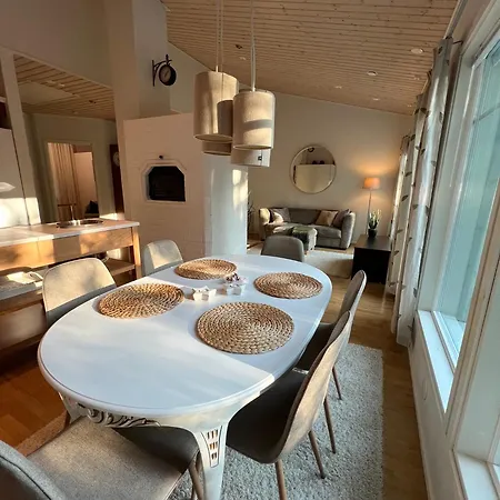 شقة Ihana Paritaloasunto - Sauna, Piha Ja Autokatos - Cozy Semi-detached House With Sauna, Garden And Carport In